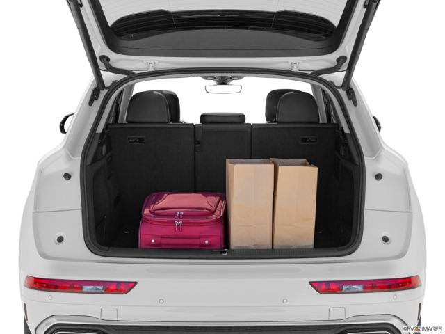 2022 audi q5 cargo area with stuff