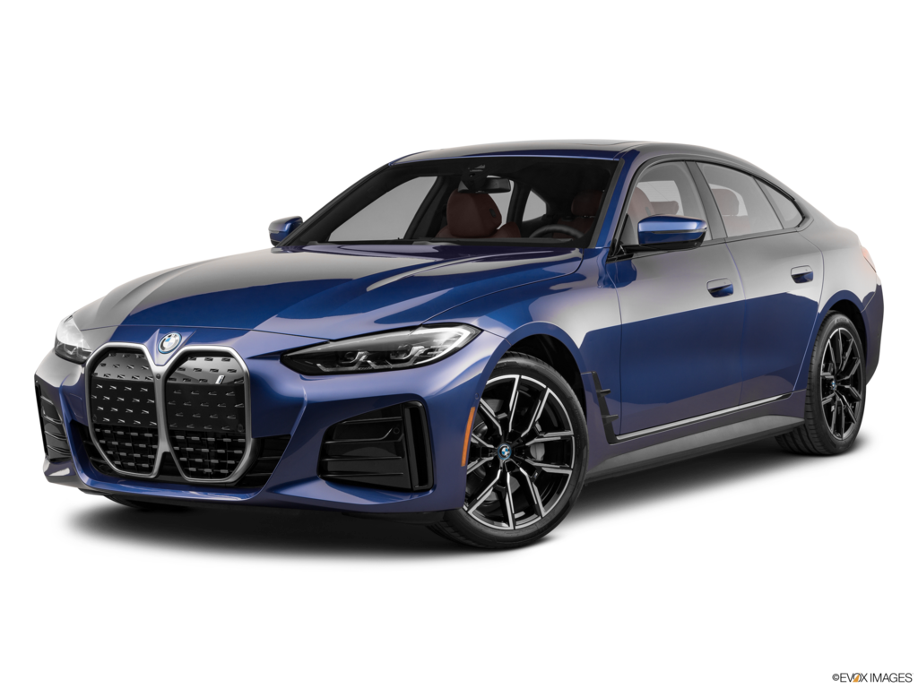 2022 bmw i4 angled front