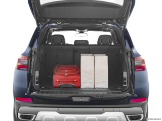 2022 bmw x5 cargo area with stuff