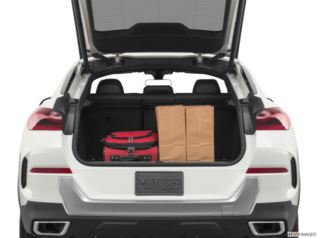 2022 bmw x6 cargo area with stuff