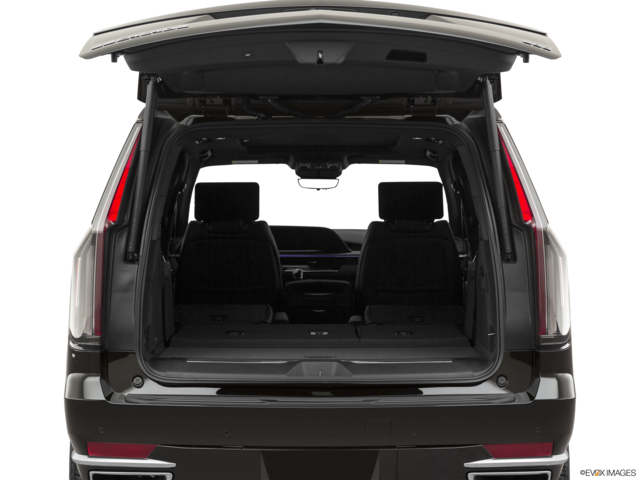 2022 cadillac escalade cargo area empty