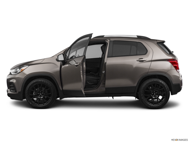 2022 chevrolet trax side