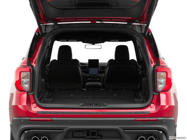 2022 ford explorer cargo area empty