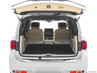 2022 infiniti qx80 cargo area empty