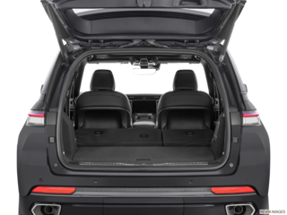 2022 jeep grand-cherokee-4xe cargo area empty