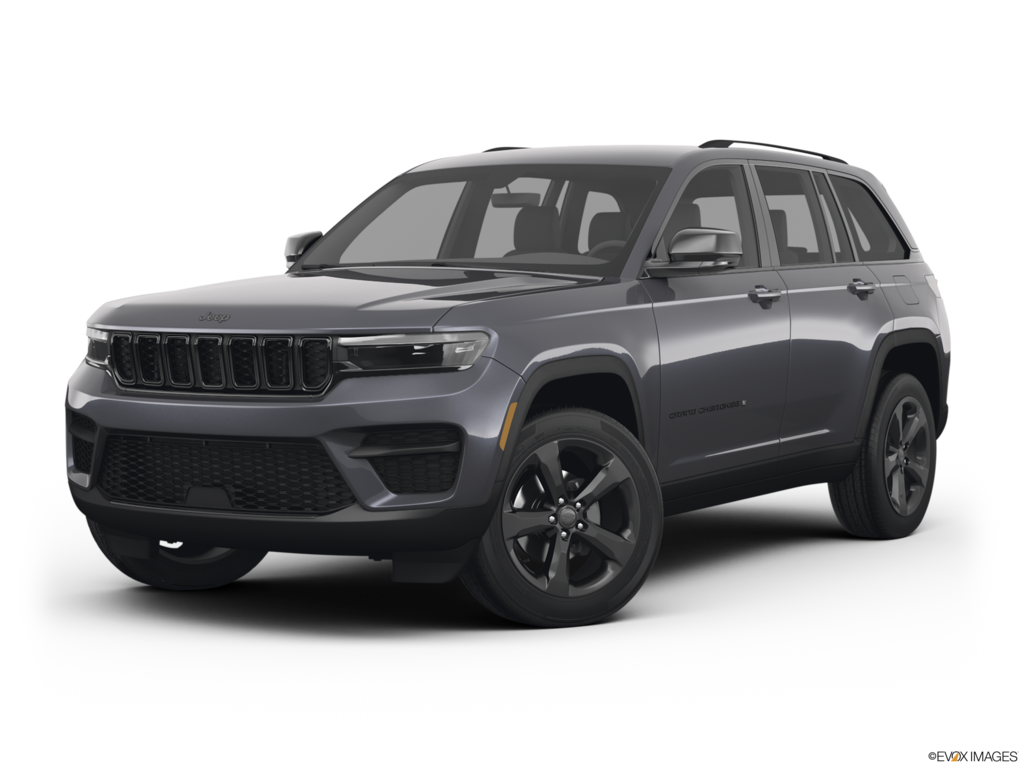 2022 jeep grand-cherokee angled front