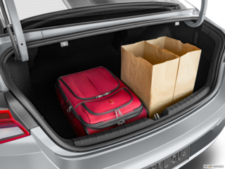 2022 kia k5 cargo area with stuff