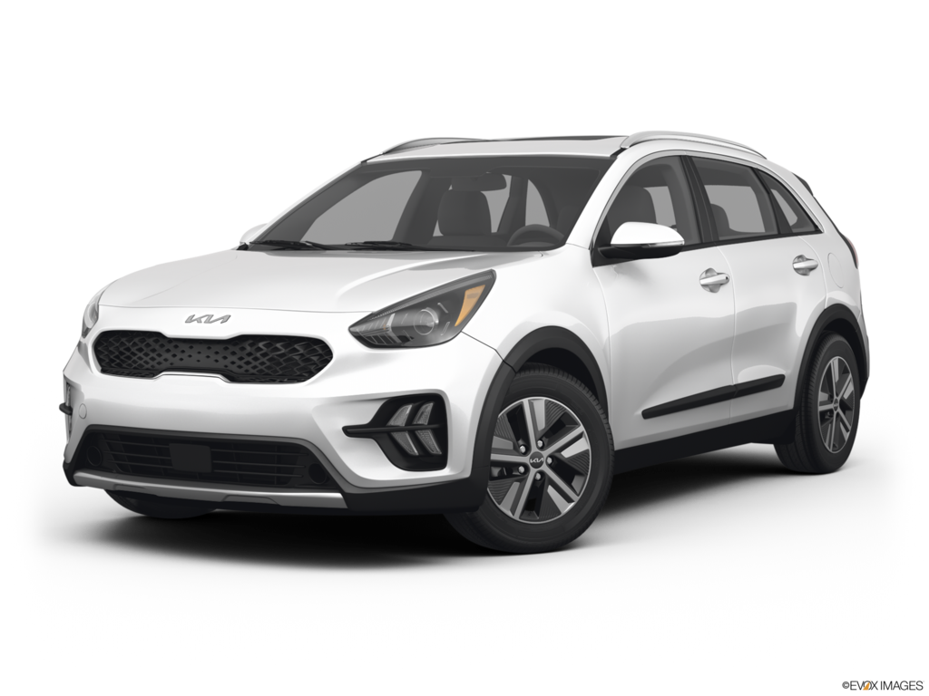 2022 kia niro angled front