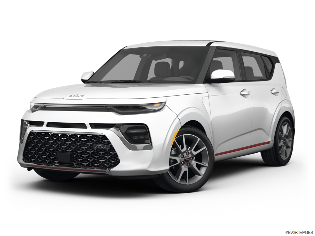 2022 kia soul angled front