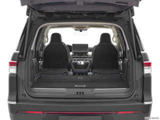 2022 lincoln navigator cargo area empty