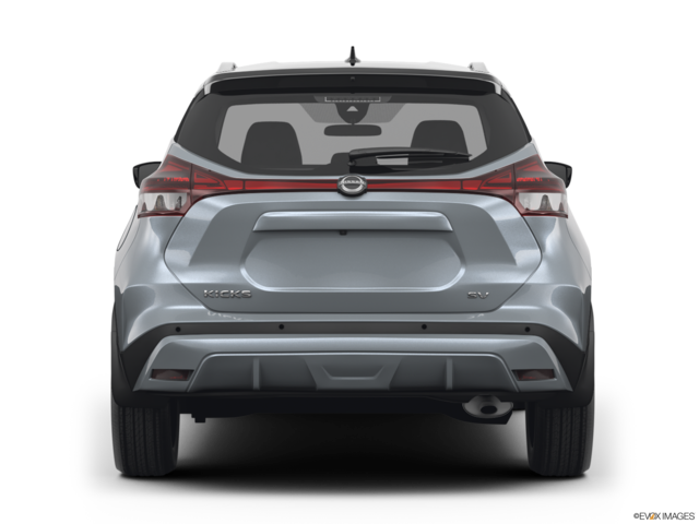 2022 nissan kicks back
