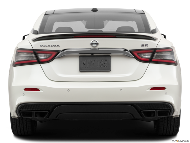 2022 nissan maxima back