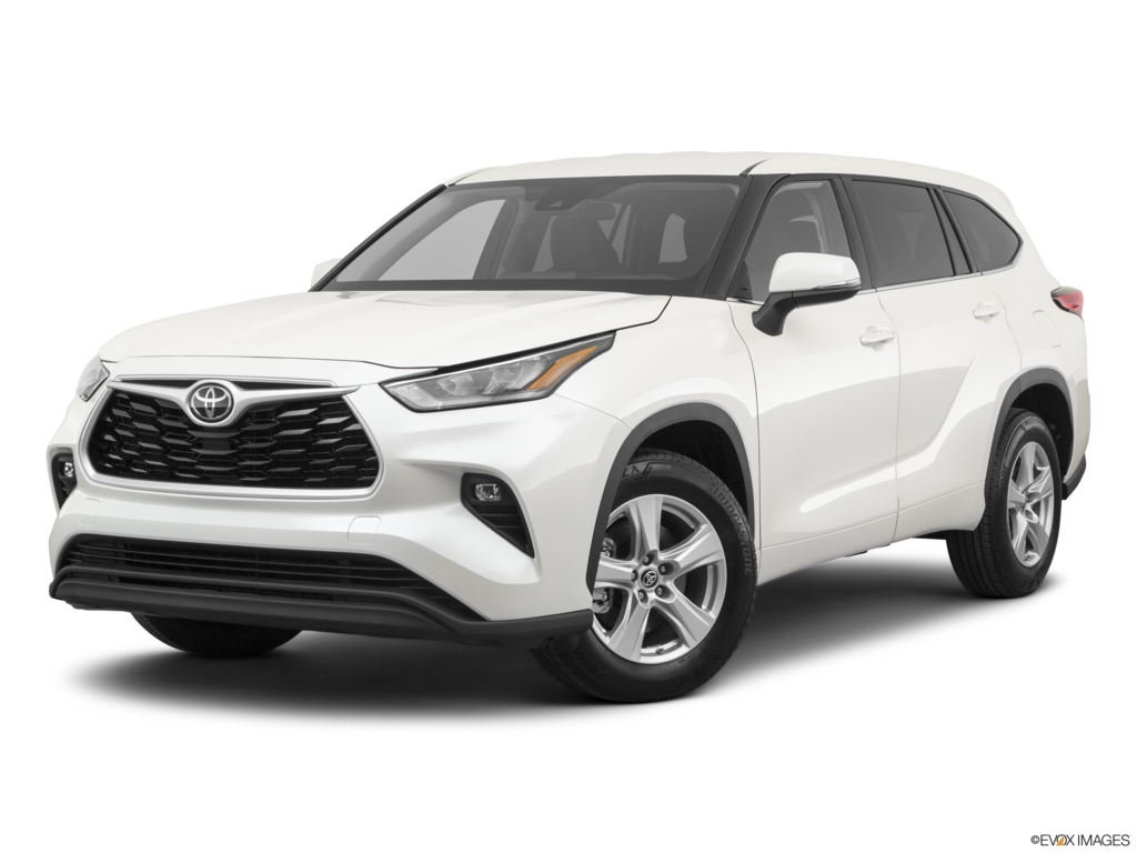 2022 toyota highlander angled front