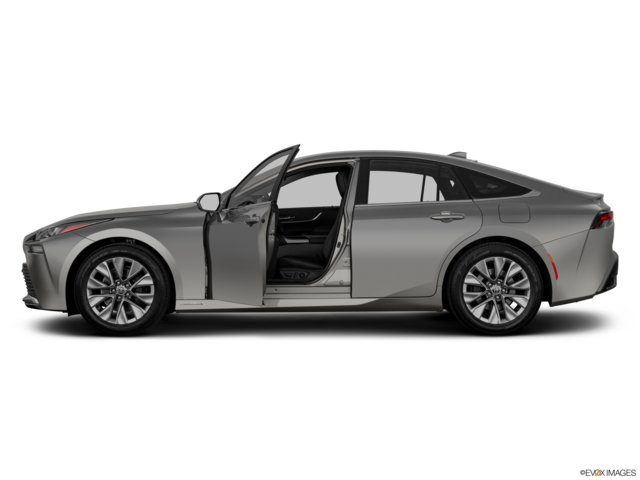 2022 toyota mirai side