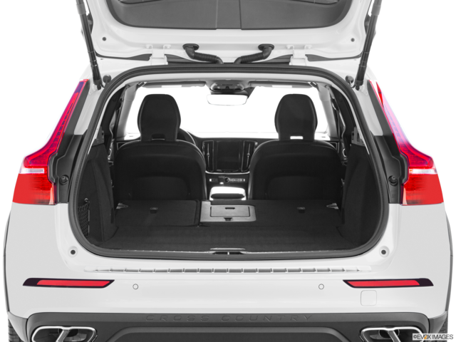 2022 volvo v60-cross-country cargo area empty