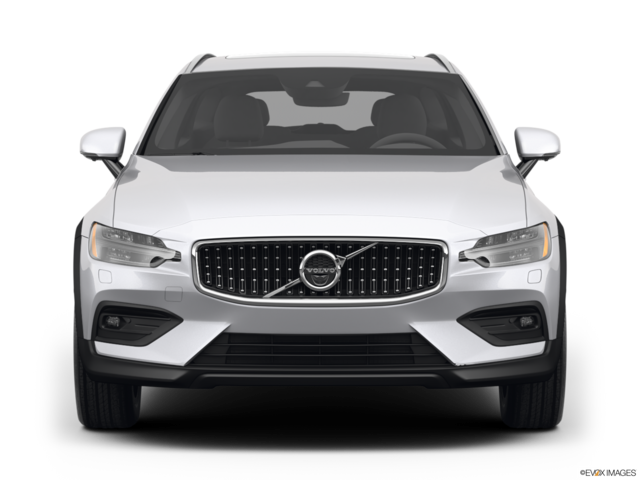 2022 volvo v60-cross-country front
