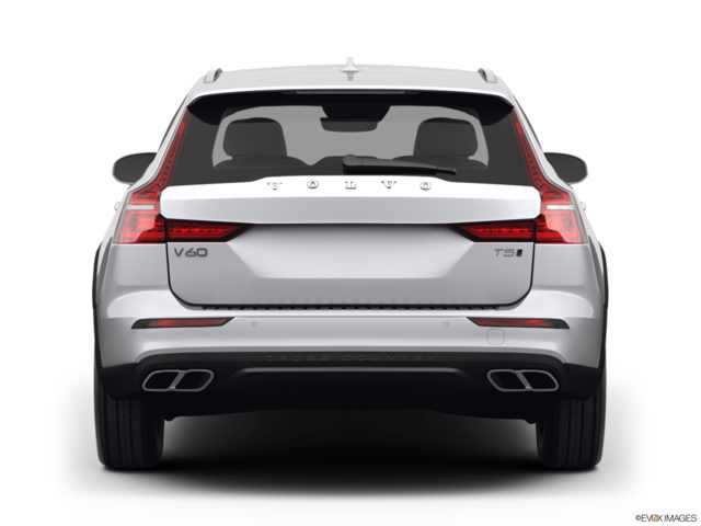 2022 volvo v60-cross-country back