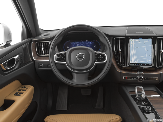 2022 volvo xc60 dashboard