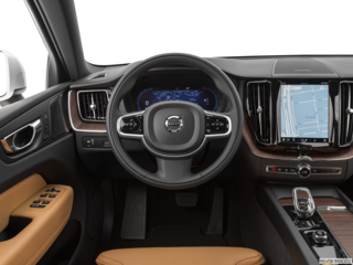 2022 volvo xc60 dashboard