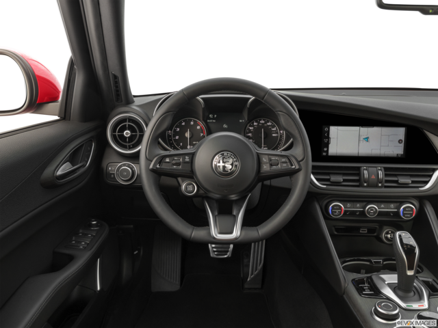 2023 alfa-romeo giulia dashboard