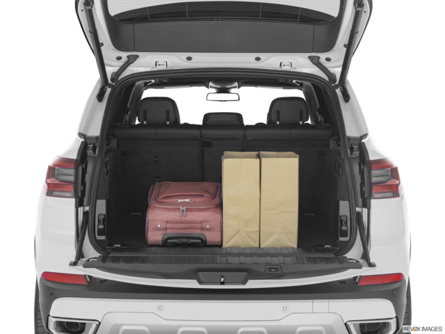 2023 bmw x5 cargo area with stuff