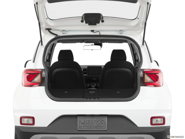 2023 hyundai venue cargo area empty