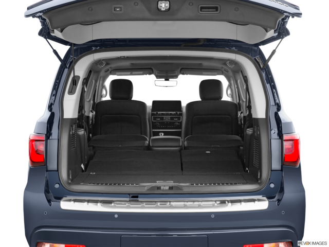 2023 infiniti qx80 cargo area empty