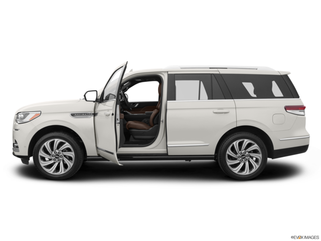 2023 lincoln navigator side