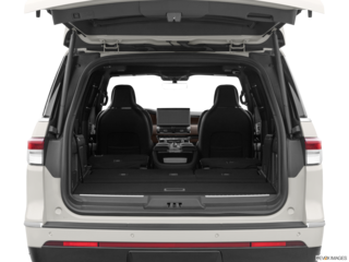 2023 lincoln navigator cargo area empty