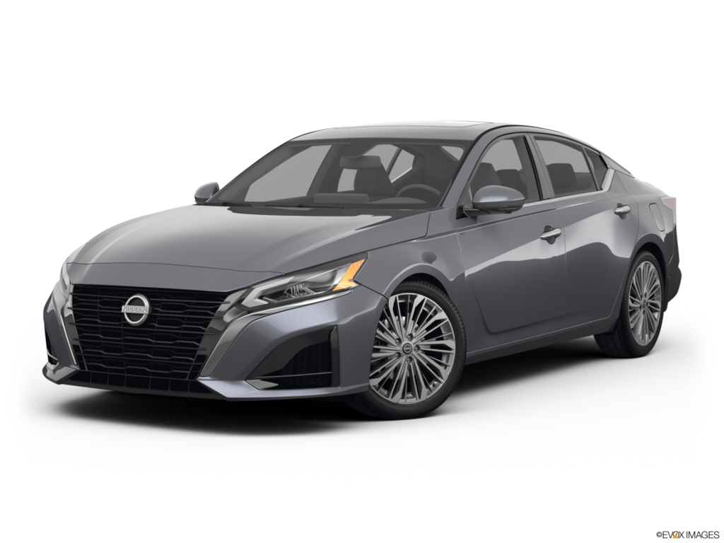 2023 nissan altima angled front