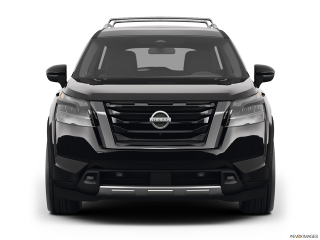 2023 nissan pathfinder front