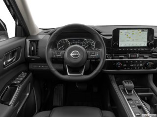 2023 nissan pathfinder dashboard