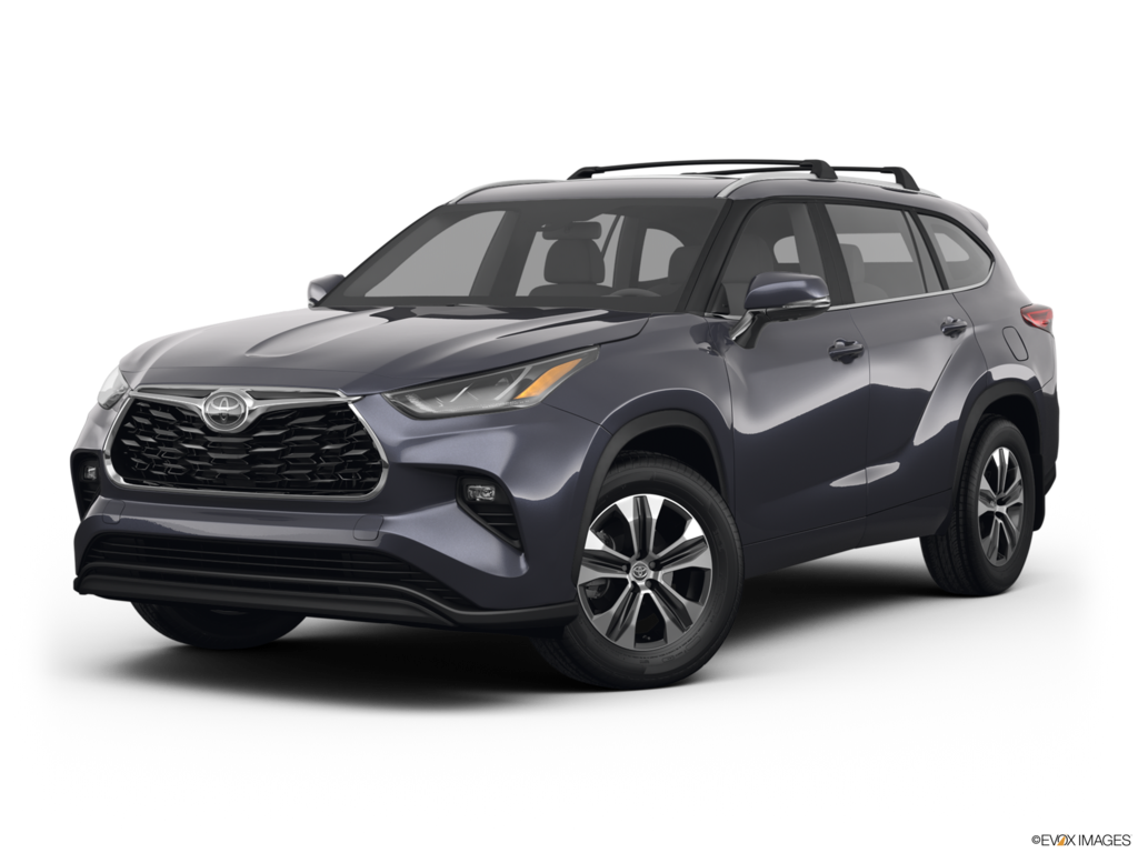 2023 toyota highlander angled front