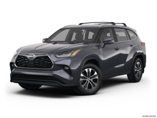 2023 toyota highlander angled front