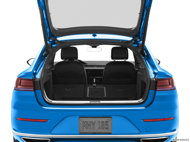 2023 volkswagen arteon cargo area empty