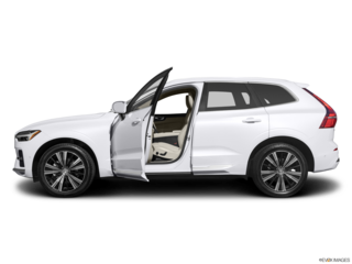 2023 volvo xc60 side