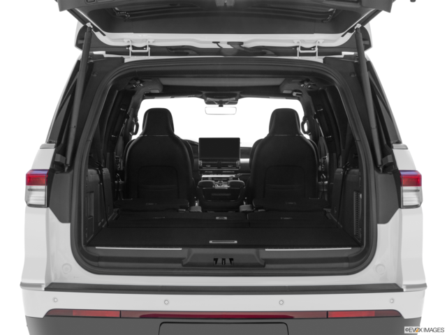 2024 lincoln navigator-l cargo area empty